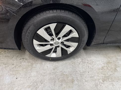 Used 2024 Nissan Altima 2.5 S FWD image 9