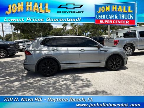 Used 2021 Volkswagen Tiguan SE R-Line AWD/4WD image 10