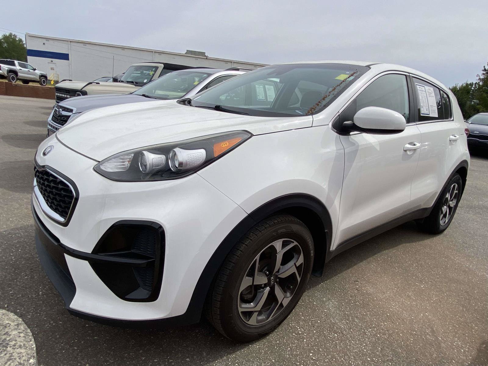 Used 2021 Kia Sportage LX FWD image 3