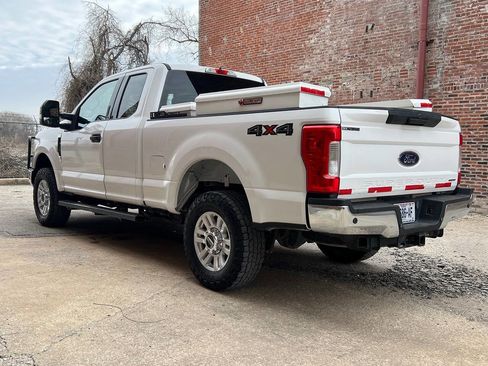 Used 2018 Ford F250 XLT w/ XLT Value Package image 11