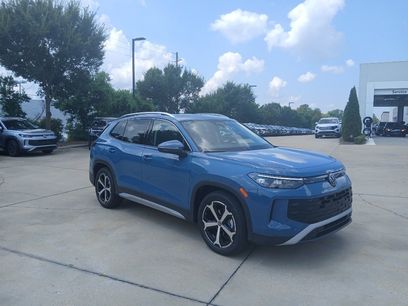 New 2026 Volkswagen Tiguan SE