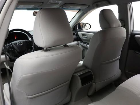 Certified 2015 Toyota Camry LE image 20