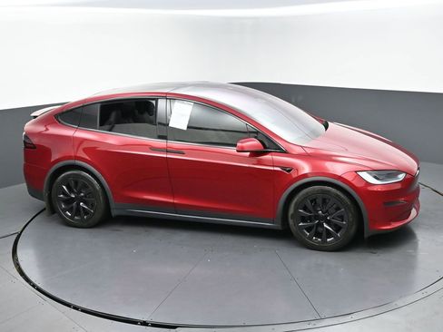 Used 2023 Tesla Model X image 40