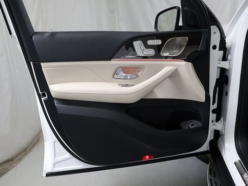 Certified 2026 Mercedes-Benz GLS 450 4MATIC image 29