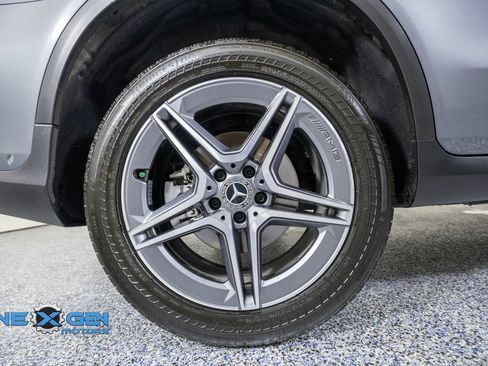 Used 2021 Mercedes-Benz GLC 300 4MATIC image 48