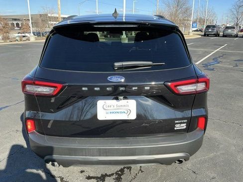 Used 2025 Ford Escape ST-Line image 4