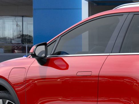 New 2026 Chevrolet Equinox EV LT image 36