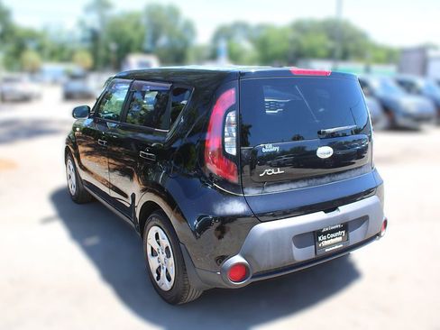 Used 2014 Kia Soul FWD image 11