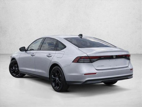 Used 2025 Honda Accord SE image 5