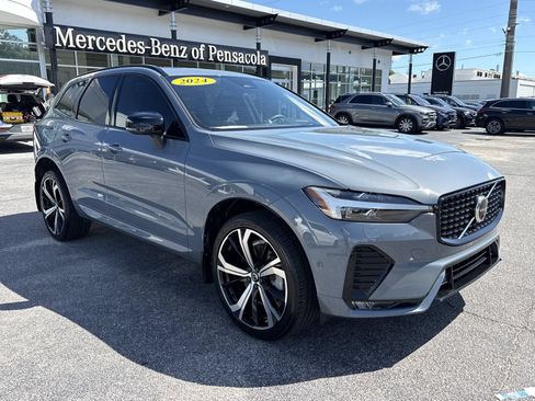 Used 2024 Volvo XC60 B5 Ultimate w/ Protection Package Premier AWD/4WD image 7