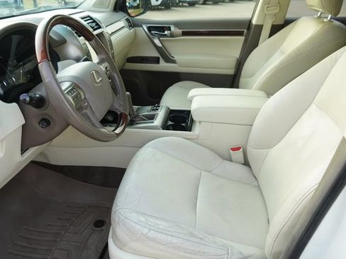 Used 2014 Lexus GX 460 w/ Premium Package AWD/4WD image 19