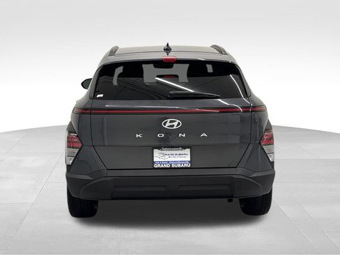 Used 2024 Hyundai Kona SEL w/ Convenience Package FWD image 6