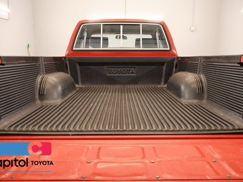 Used 1992 Toyota Pickup Deluxe AWD/4WD image 7