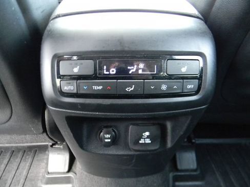 Used 2022 Hyundai Palisade SEL w/ Premium Package AWD/4WD image 21