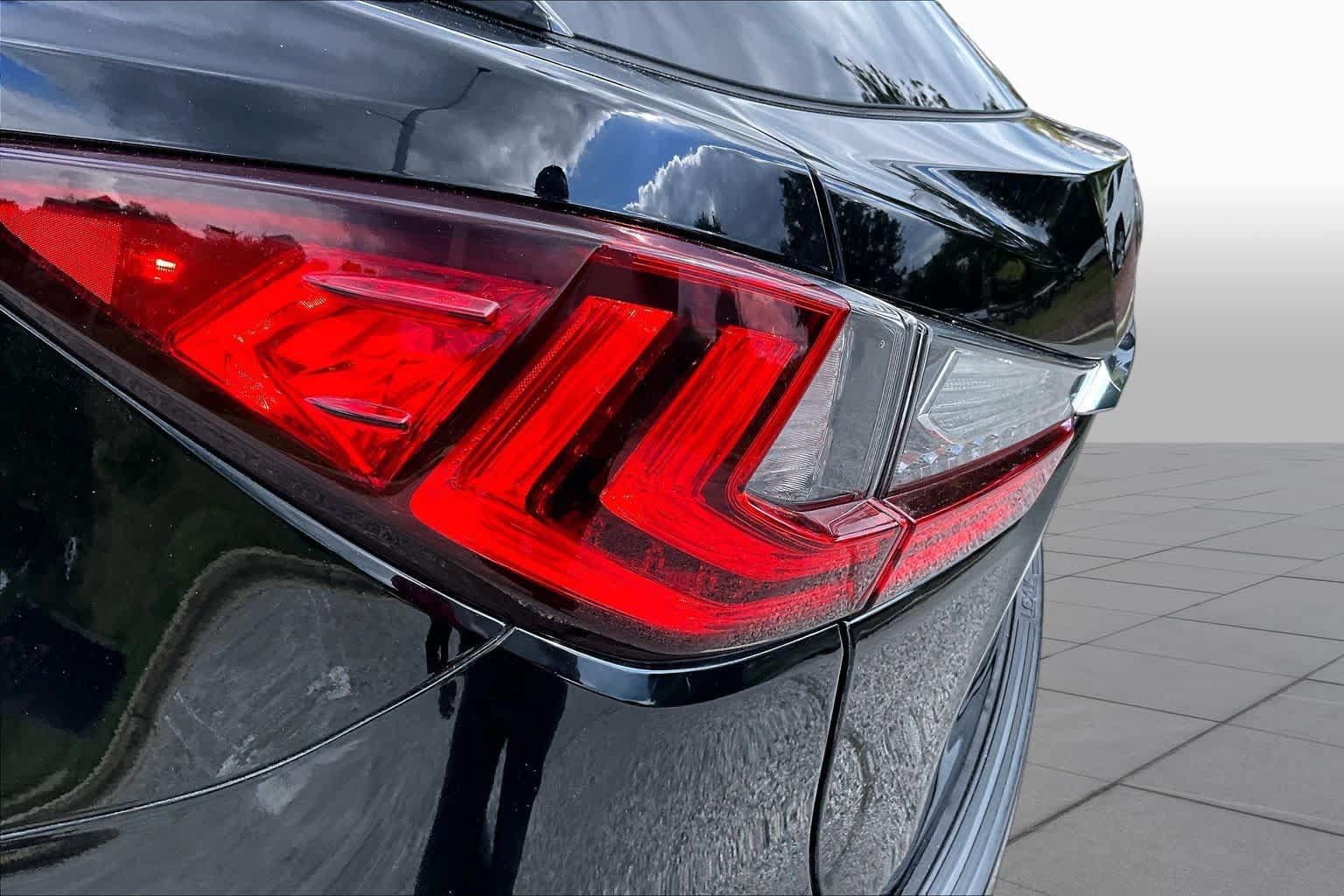 Used 2019 Lexus RX 350 FWD w/ Accessory Package image 28