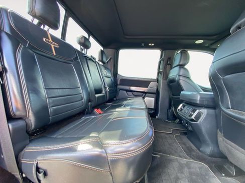 Used 2021 Ford F150 Platinum image 14