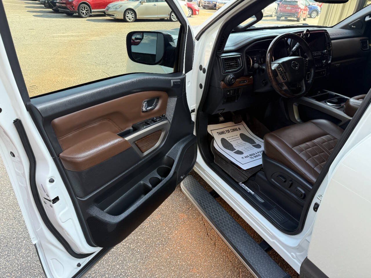 Used 2021 Nissan Titan Platinum Reserve w/ Moonroof Package AWD/4WD image 12