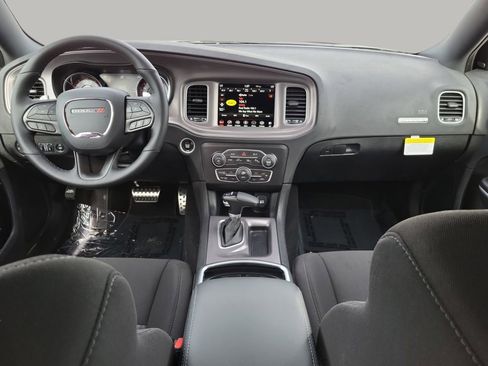 Used 2023 Dodge Charger R/T w/ Technology Group image 6