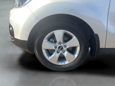 Used 2019 Kia Soul FWD image 39