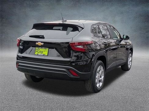 New 2026 Chevrolet Trax LS w/ LS Convenience Package image 4