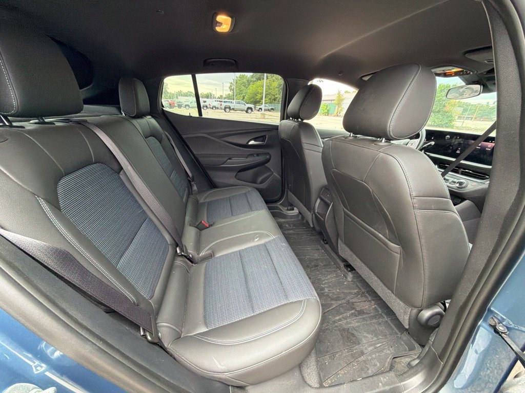Used 2024 Buick Envista Sport Touring w/ Convenience I Package FWD image 11