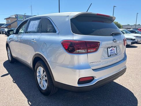 Used 2020 Kia Sorento L FWD image 3