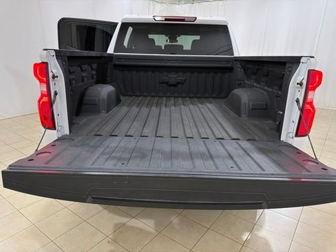 Used 2023 Chevrolet Silverado 1500 RST AWD/4WD image 25