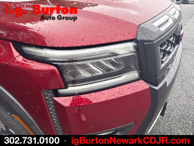 Used 2025 Nissan Frontier PRO-4X w/ Pro Convenience Package AWD/4WD image 6