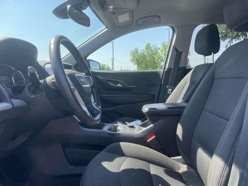 Used 2023 GMC Terrain SLE w/ Driver Convenience Package FWD image 15