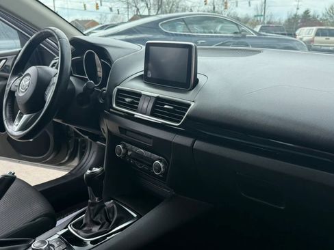 Used 2016 MAZDA MAZDA3 i Touring w/ Popular Equipment Package image 12