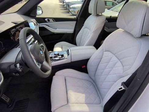 New 2026 BMW X5 xDrive40i w/ Executive Package AWD/4WD image 17