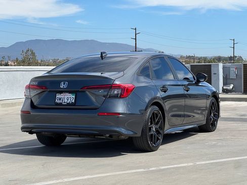 Used 2024 Honda Civic EX image 31