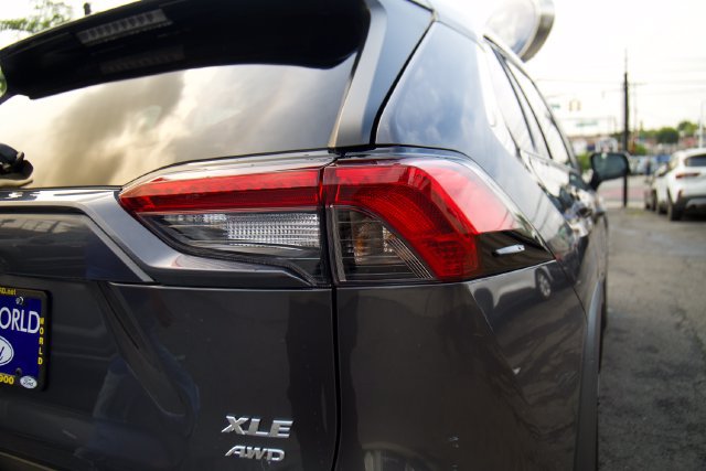Used 2025 Toyota RAV4 XLE w/ Weather Package AWD/4WD image 13