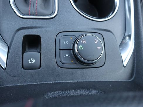 Used 2023 Chevrolet Traverse RS AWD/4WD image 9