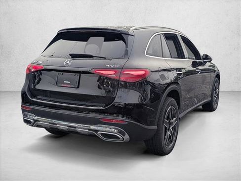 New 2026 Mercedes-Benz GLC 300 4MATIC image 2