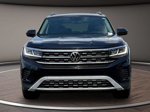 Used 2023 Volkswagen Atlas SE w/ Panoramic Sunroof Package FWD image 2