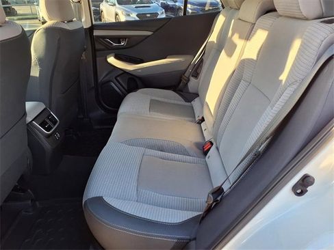 Certified 2025 Subaru Outback Premium w/ Popular Package #1A image 9