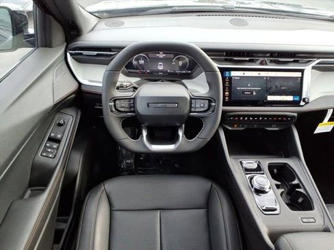 New 2026 Jeep Cherokee Limited image 5