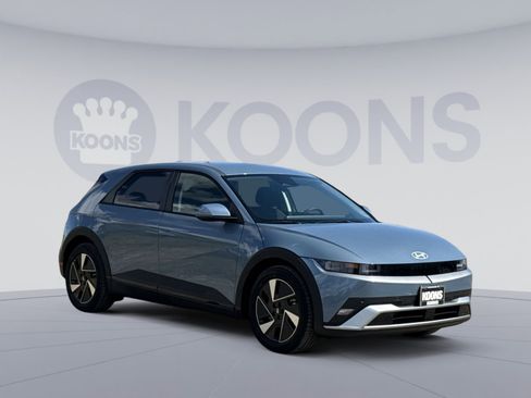 New 2025 Hyundai Ioniq 5 SE image 10