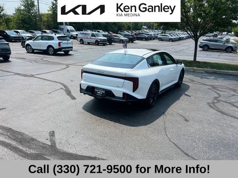 Certified 2025 Kia K4 GT-Line Turbo FWD image 11