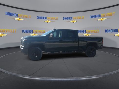 New 2026 Chevrolet Silverado 2500 ZR2 w/ LPO, Dark Essentials Package AWD/4WD image 9
