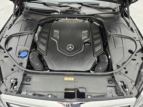 Used 2018 Mercedes-Benz S 560 Sedan image 16