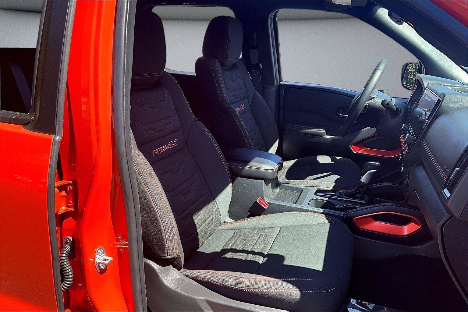 Used 2025 Nissan Frontier PRO-4X AWD/4WD image 30