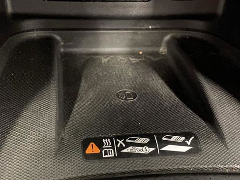 Used 2019 Chevrolet Equinox Premier image 23