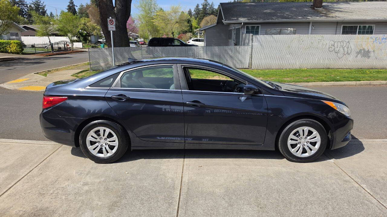 Used 2012 Hyundai Sonata GLS FWD image 4