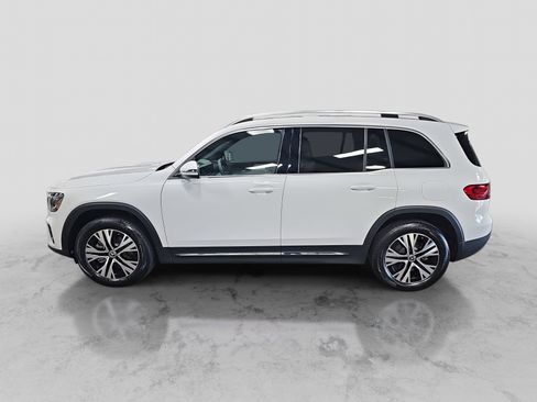 Certified 2026 Mercedes-Benz GLB 250 4MATIC image 9