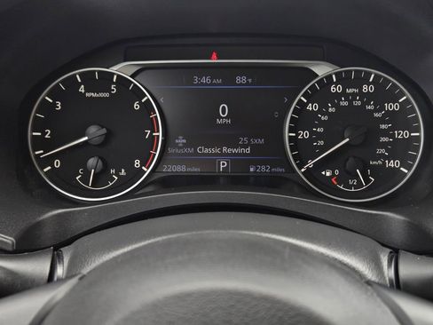 Used 2023 Nissan Altima 2.5 SV FWD image 6