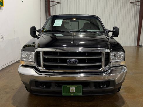 Used 2002 Ford F250 XLT image 2