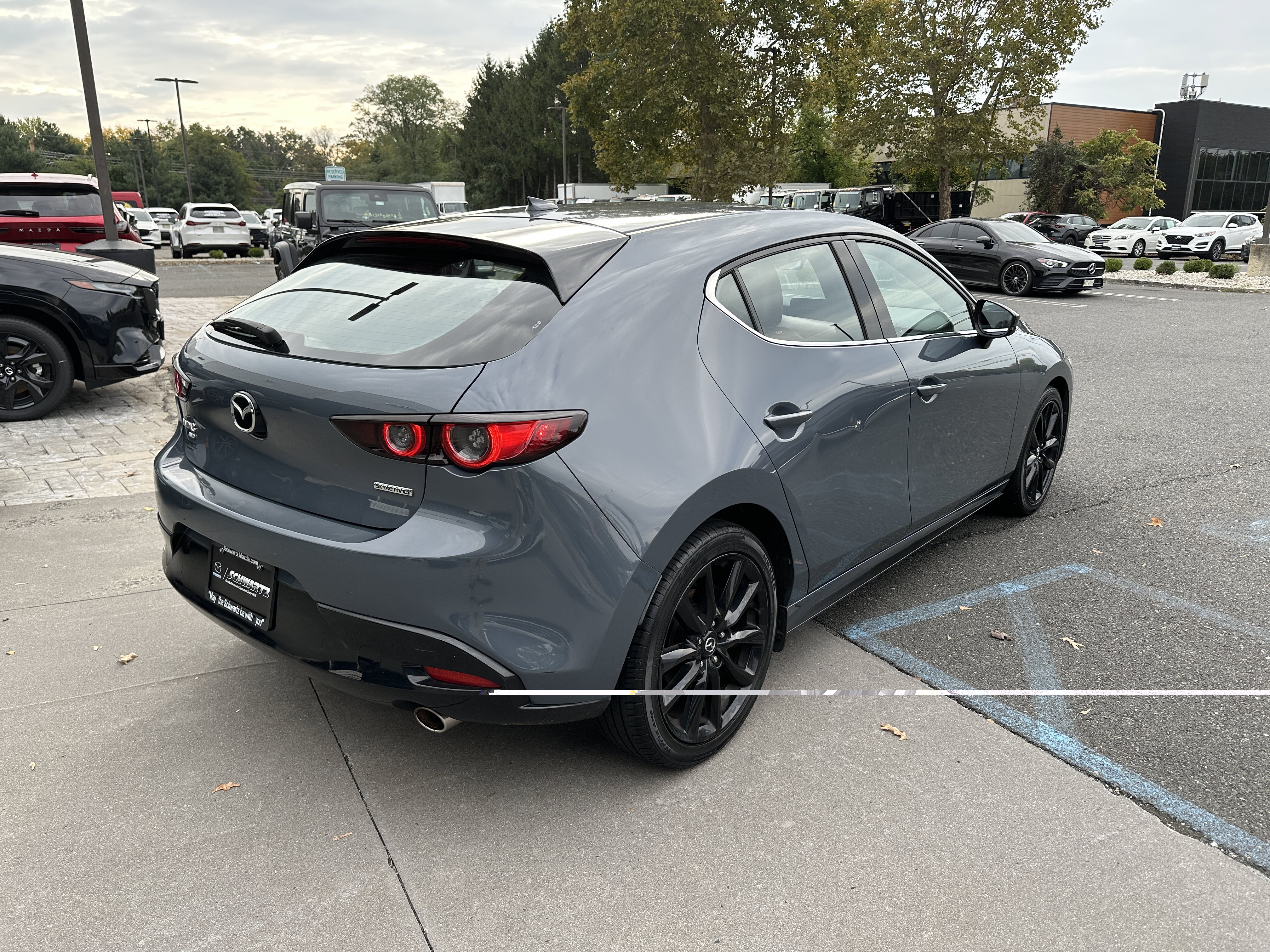 Used 2019 MAZDA MAZDA3 AWD Hatchback w/ Premium Pkg image 9