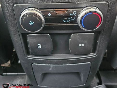Used 2023 Ford Explorer XLT w/ Equipment Group 202A AWD/4WD image 11